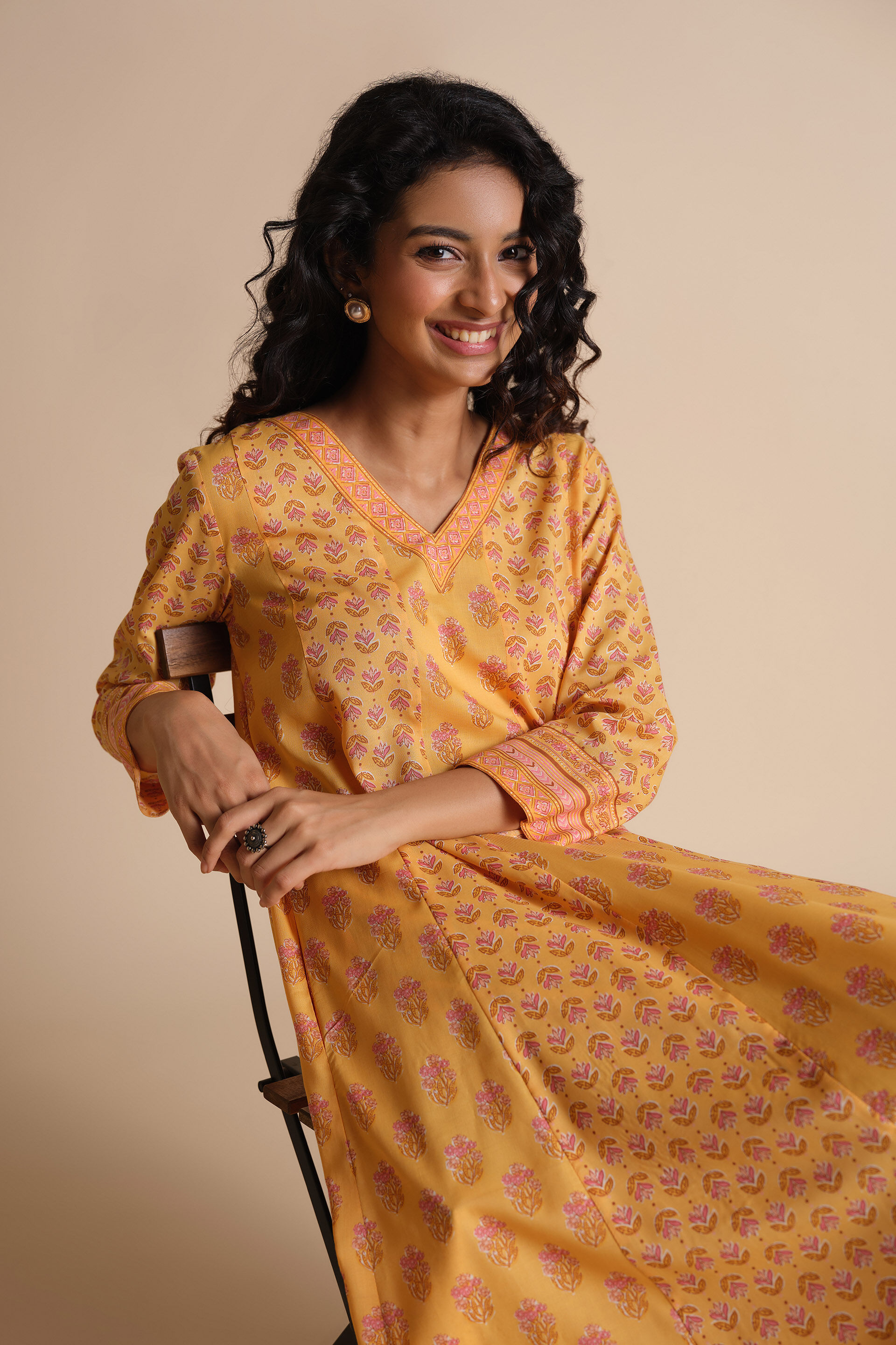 Roshna Kurta Set, Mustard, image 3